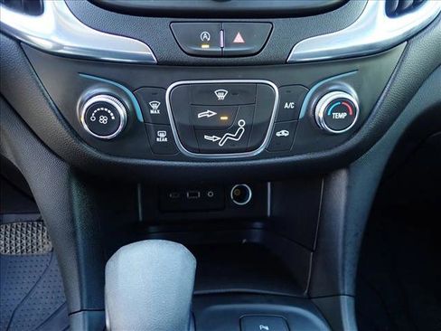 Used 2023 Chevrolet Equinox LT w/ LPO, Floor Liner Package AWD/4WD image 18