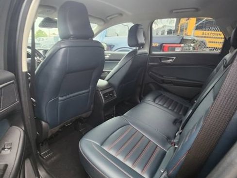 Used 2023 Ford Edge SEL w/ Sport Appearance Package AWD/4WD image 12