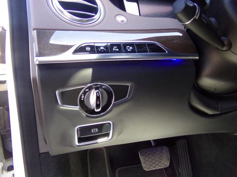 Used 2016 Mercedes-Benz S 550 4MATIC Sedan image 60