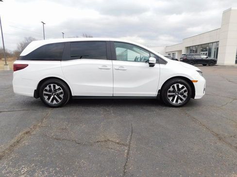 New 2026 Honda Odyssey EX-L image 2