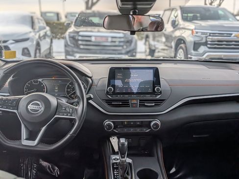 Used 2022 Nissan Altima 2.5 SR image 18