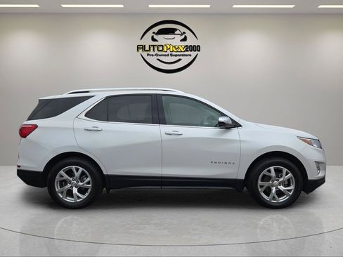 Used 2021 Chevrolet Equinox Premier AWD/4WD image 8