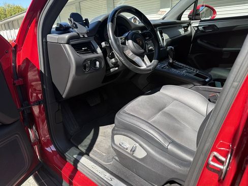 Used 2018 Porsche Macan S AWD/4WD image 4