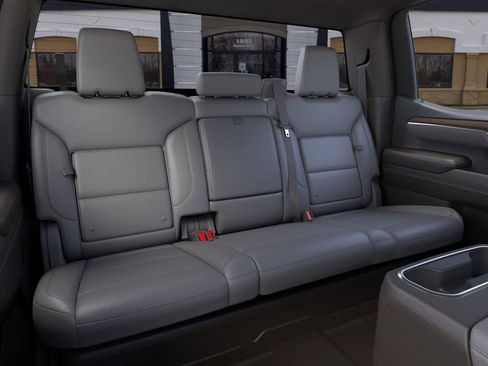 New 2026 GMC Sierra 1500 SLT image 18