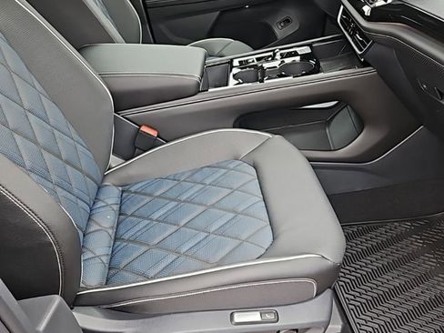 New 2026 Volkswagen Atlas Cross Sport SEL Premium R-Line image 13