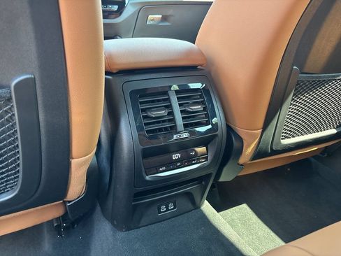 Used 2024 BMW X3 xDrive30i w/ Premium Package AWD/4WD image 20