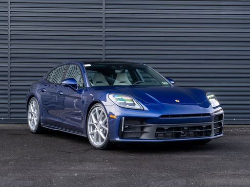 New 2026 Porsche Panamera 4 AWD/4WD image 10