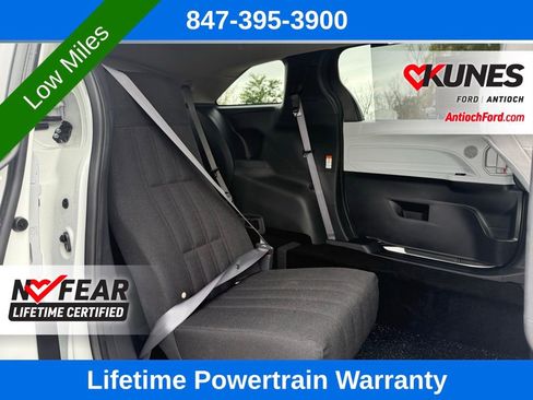 Used 2025 Toyota Sienna LE image 16