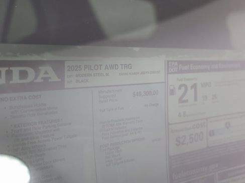 New 2025 Honda Pilot Touring image 30