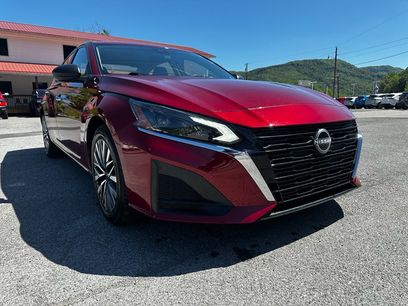 Used 2024 Nissan Altima 2.5 SV