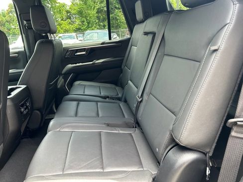 Used 2025 Chevrolet Tahoe LT RWD image 24
