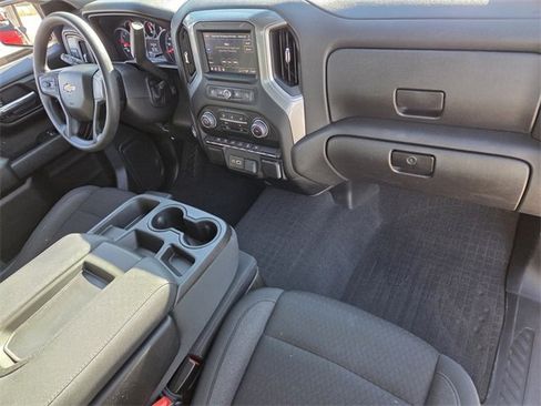 Certified 2024 Chevrolet Silverado 1500 Custom image 16