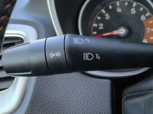 Used 2018 Jeep Compass Latitude w/ Popular Equipment Group image 27