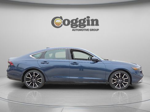 New 2026 Honda Accord Touring image 6