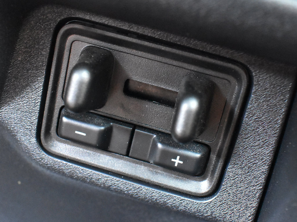 Used 2025 Ford Expedition Platinum AWD/4WD image 26