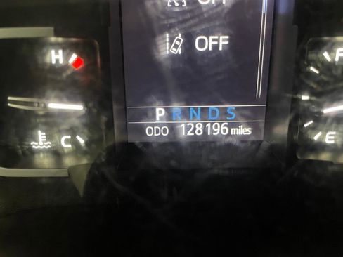 Used 2020 Toyota Tundra SR5 w/ SR5 Upgrade Package image 26