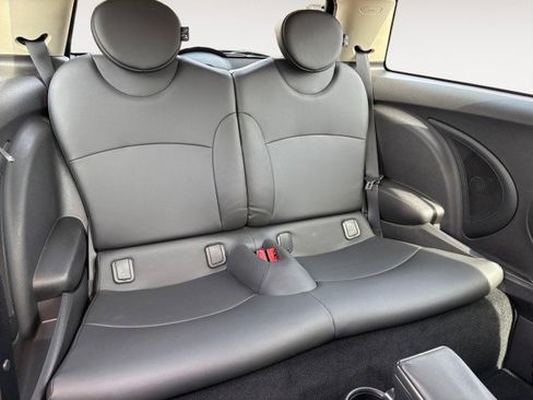 Used 2013 MINI Cooper Hardtop image 8