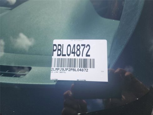 Used 2023 Lincoln Nautilus Black Label image 11