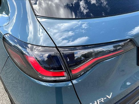 Used 2024 Honda HR-V Sport image 30
