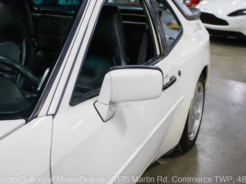 Used 1988 Porsche 944 Turbo image 27