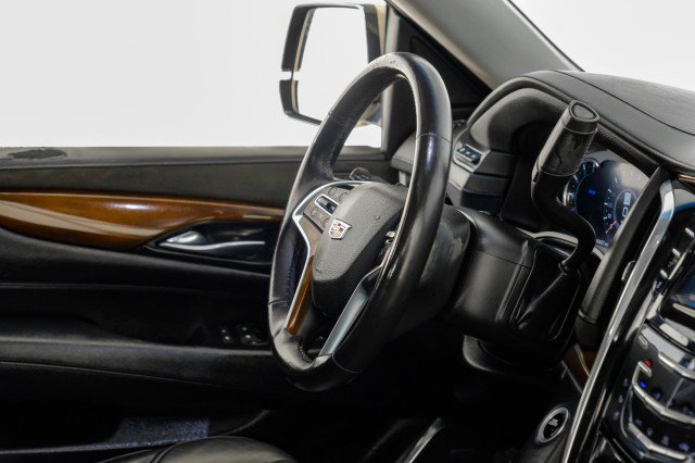 Used 2018 Cadillac Escalade ESV Luxury RWD image 11