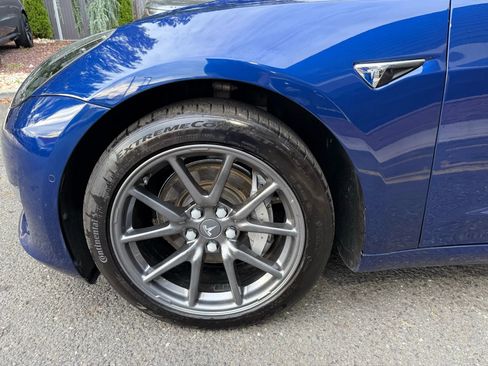 Used 2019 Tesla Model 3 Standard Range Plus image 32