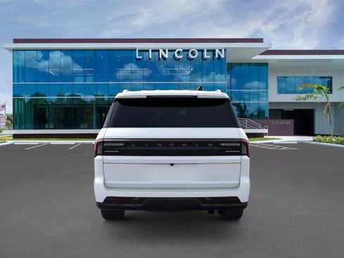 New 2025 Lincoln Navigator L Black Label image 5