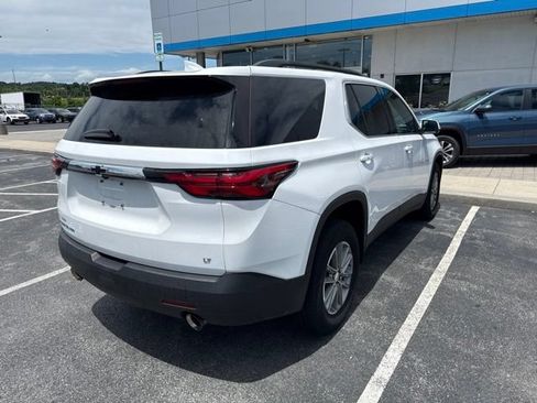 Used 2023 Chevrolet Traverse LT w/ LPO, Floor Liner Package AWD/4WD image 6
