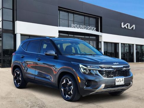 Certified 2024 Kia Seltos EX image 3