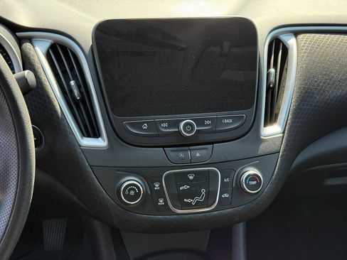 Used 2024 Chevrolet Malibu LS FWD image 28