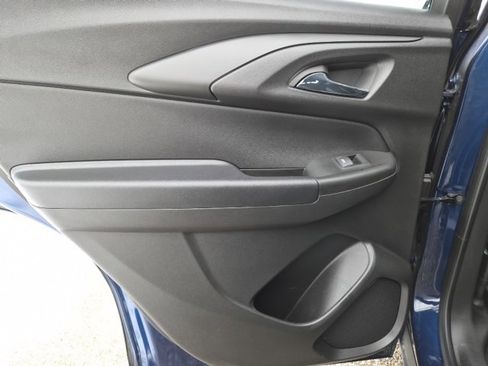 Used 2023 Chevrolet TrailBlazer LT image 27