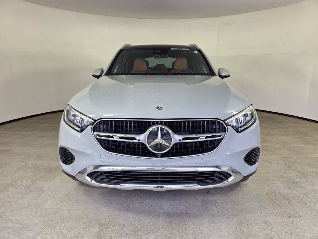 Certified 2026 Mercedes-Benz GLC 300 image 2