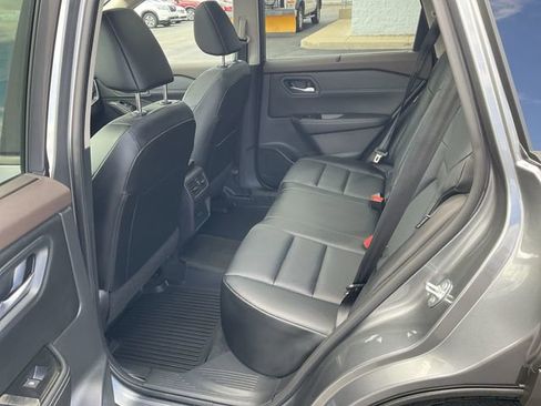 Certified 2023 Nissan Rogue SV w/ SV Premium B Package AWD/4WD image 13