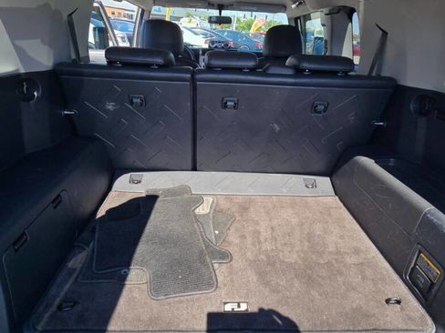 Used 2007 Toyota FJ Cruiser 4WD image 37