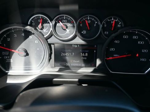 Used 2021 Chevrolet Suburban RST w/ Luxury Package image 15