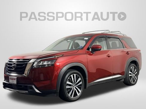 Used 2023 Nissan Pathfinder Platinum w/ Lighting Package (N92) AWD/4WD image 1
