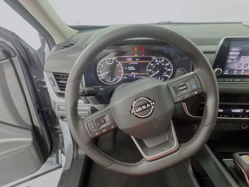 New 2026 Nissan Rogue SV FWD image 8