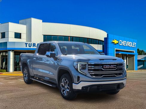 Used 2024 GMC Sierra 1500 SLT w/ SLT Premium Package image 8