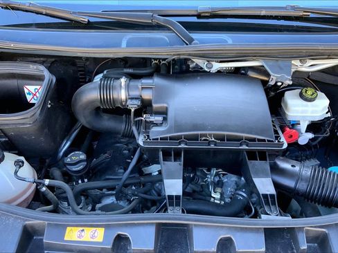 Used 2019 Mercedes-Benz Sprinter 170 image 32