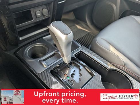Used 2023 Toyota 4Runner TRD Off-Road Premium w/ Moonroof Package AWD/4WD image 25