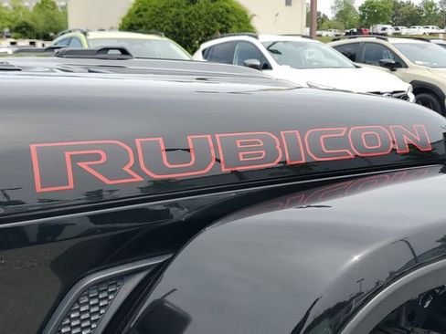 Certified 2023 Jeep Wrangler Rubicon w/ Cold Weather Group AWD/4WD image 9