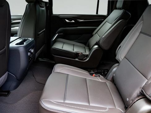 Used 2024 GMC Yukon XL Denali w/ Max Trailering Package AWD/4WD image 17