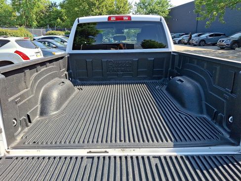 Used 2024 RAM 1500 Classic SLT image 29