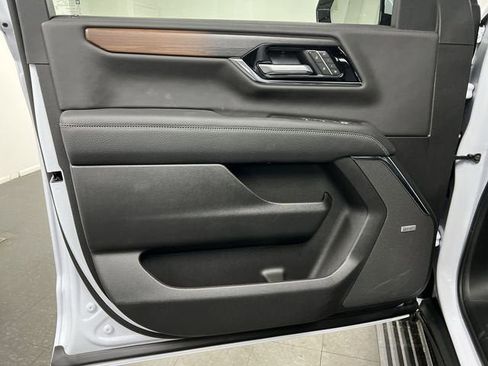 New 2026 GMC Yukon XL Denali w/ Sun & Power Step Package image 23