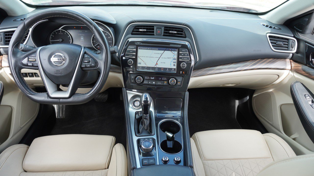 Used 2016 Nissan Maxima Platinum FWD image 28