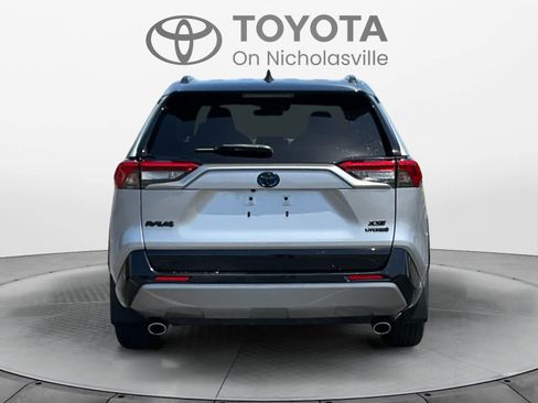 Used 2020 Toyota RAV4 XSE w/ XSE Grade Weather Package AWD/4WD image 4
