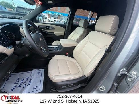 Used 2023 Chevrolet Traverse Premier w/ LPO, Floor Liner Package AWD/4WD image 9