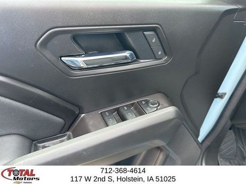 Used 2025 Chevrolet Colorado LT w/ Advanced Trailering Package AWD/4WD image 10
