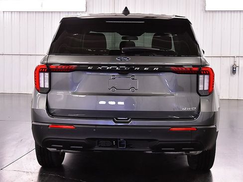 New 2026 Ford Explorer Active image 6