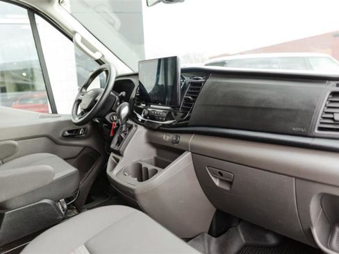 Used 2024 Ford Transit 350 XLT image 29